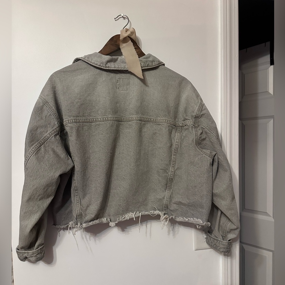 Wild Fable Light Gray Cropped Jean Jacket - Picture 3 of 4